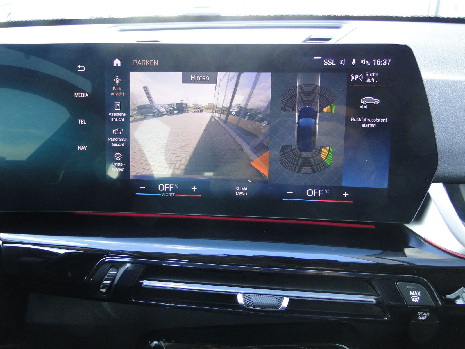 BMW X1 18D Widescreen/Ambiente/LED foto 10