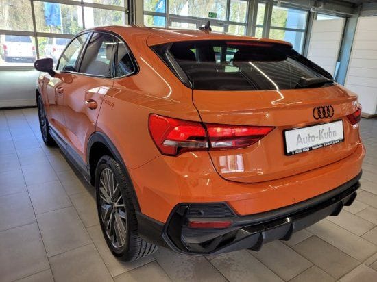 Audi Q3 Sportback 35 1,5TFSI S Line 110 KW DSG Nav AH foto 4