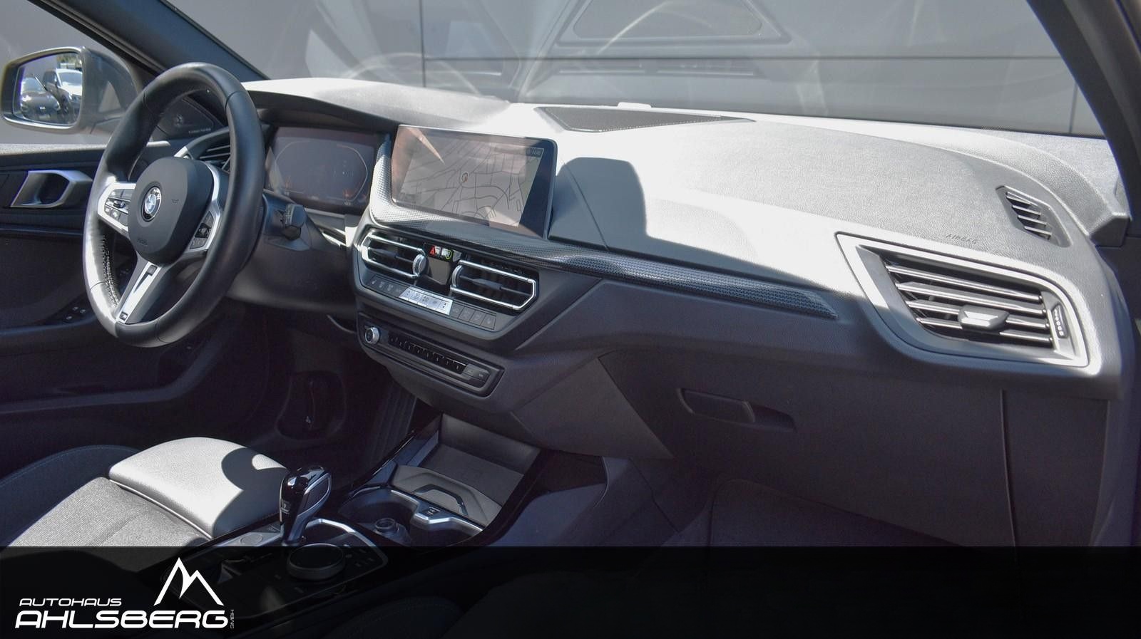 BMW 118 i SPORT/SHADOW/ H-K/ACC/HUD/MEMORY/PANO/M-LE foto 16