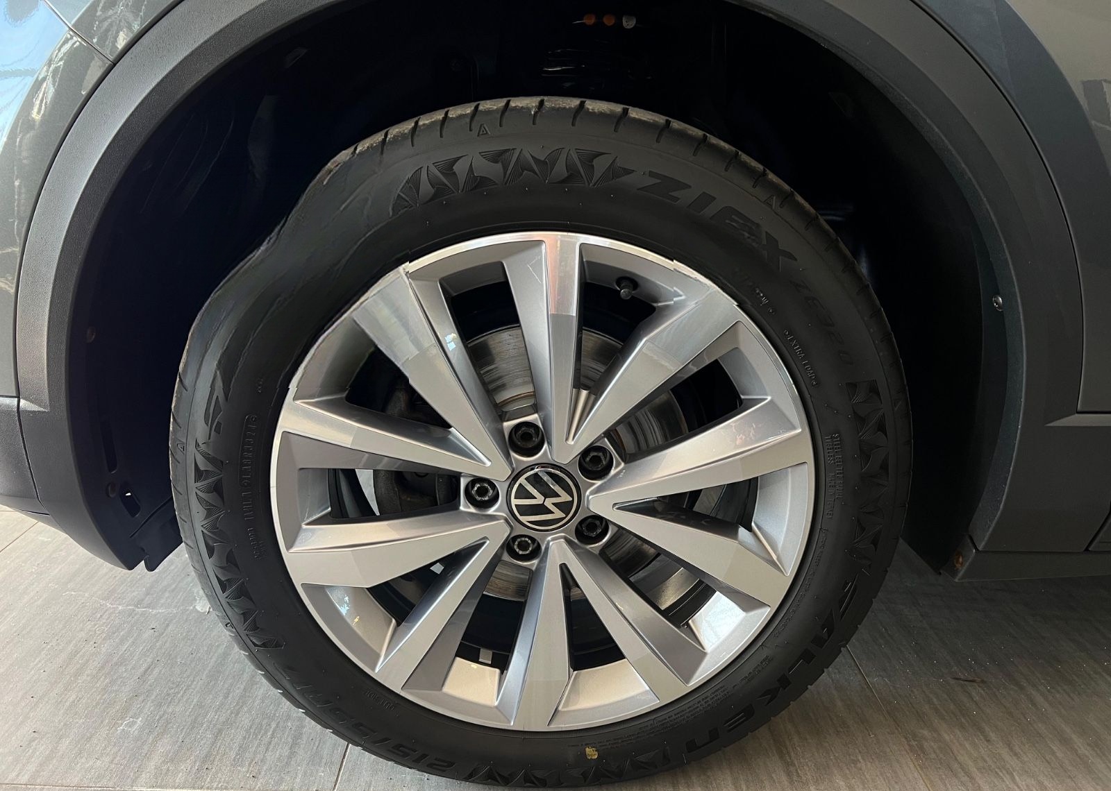 Volkswagen T-ROC 2.0TDI*NAV*STYLE*SHZ*MFL*AHK*PDC*17"1-HAND foto 2