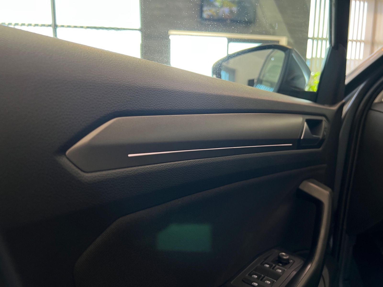 Volkswagen T-ROC 2.0TDI*NAV*STYLE*SHZ*MFL*AHK*PDC*17"1-HAND foto 15