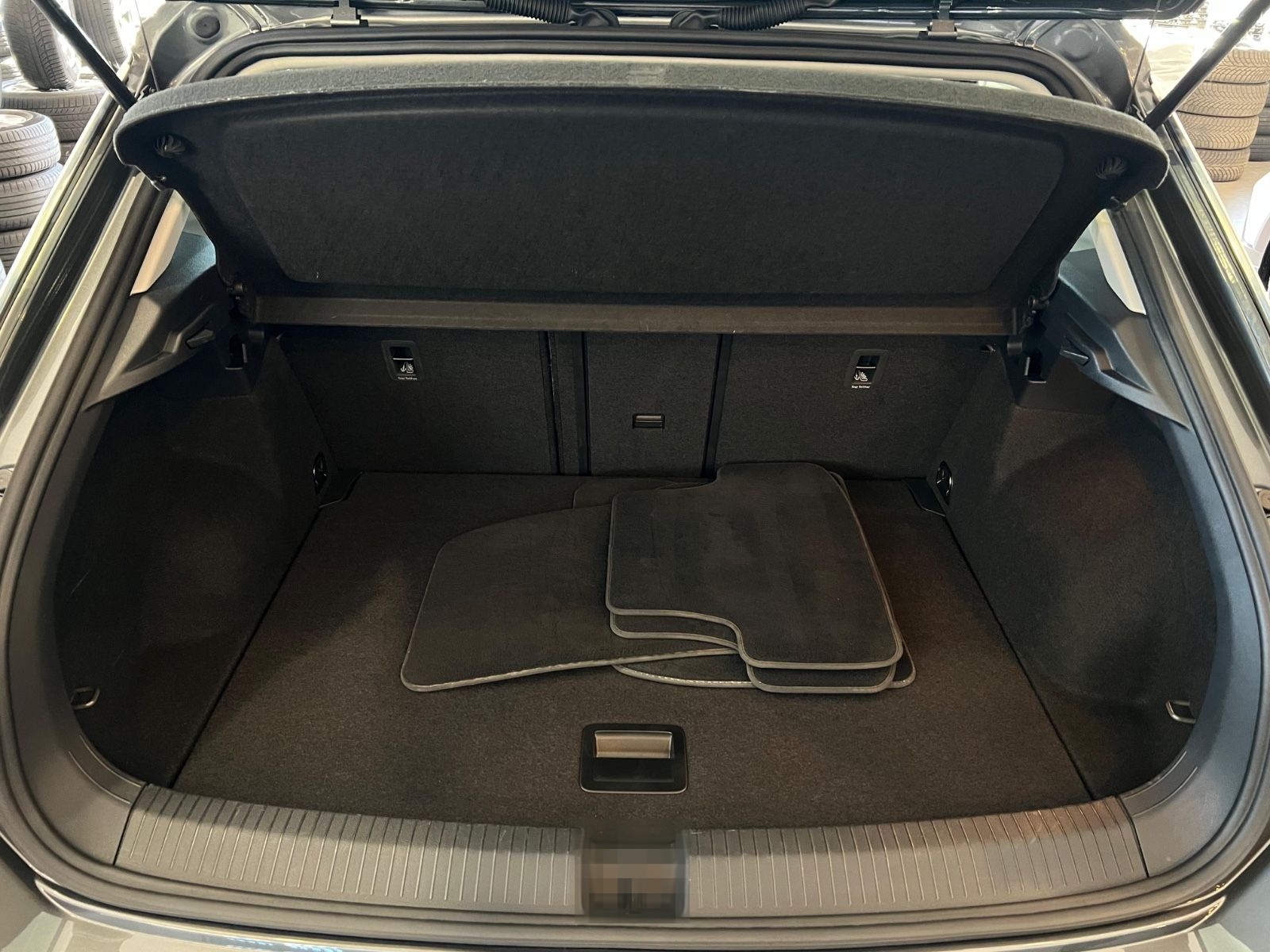 Volkswagen T-ROC 2.0TDI*NAV*STYLE*SHZ*MFL*AHK*PDC*17"1-HAND foto 20