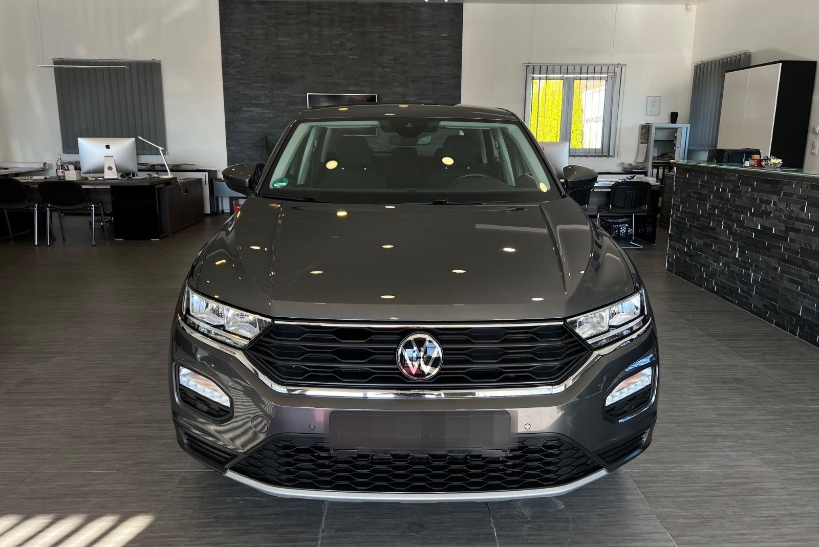 Volkswagen T-ROC 2.0TDI*NAV*STYLE*SHZ*MFL*AHK*PDC*17"1-HAND foto 3