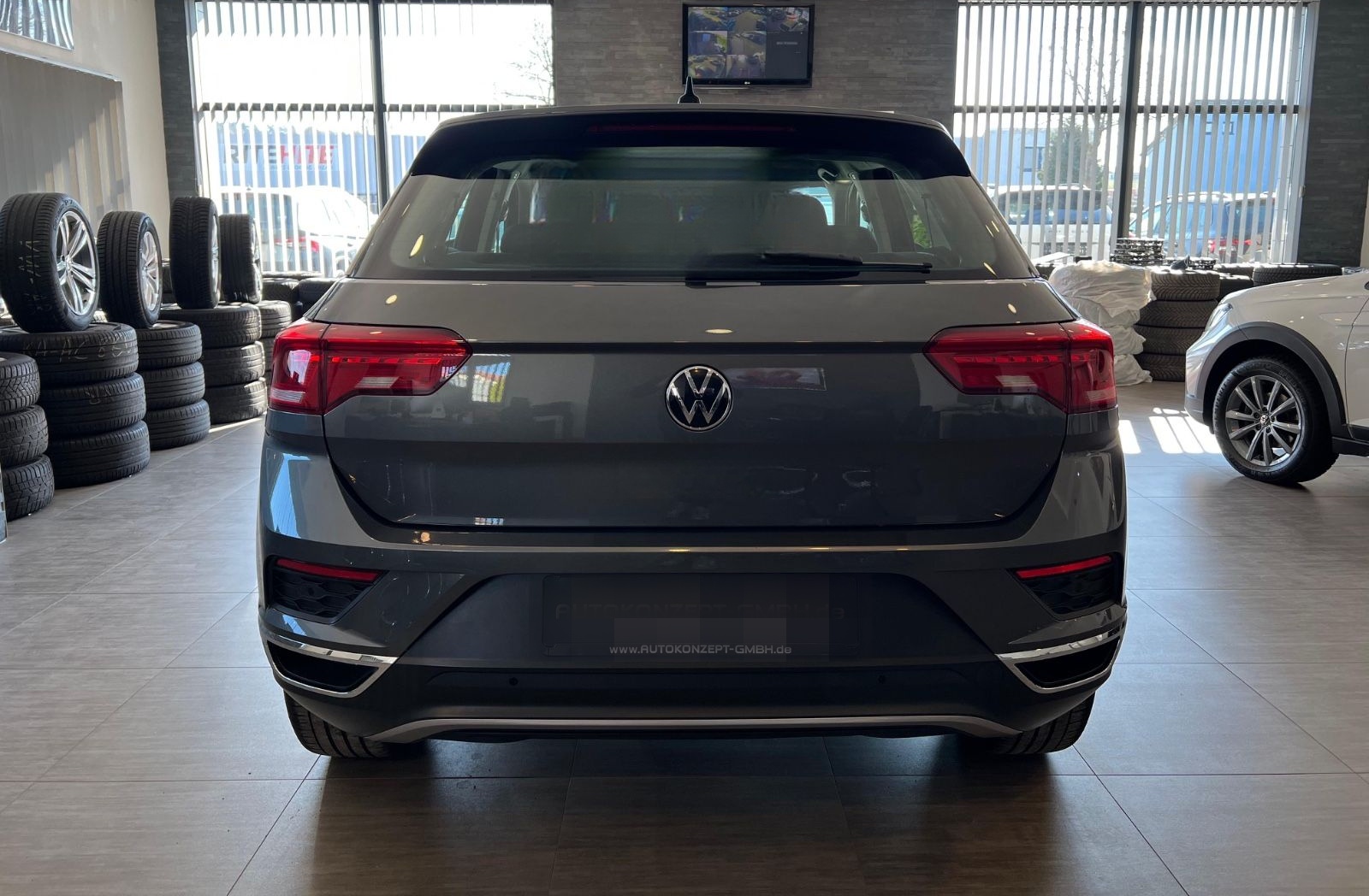 Volkswagen T-ROC 2.0TDI*NAV*STYLE*SHZ*MFL*AHK*PDC*17"1-HAND foto 6