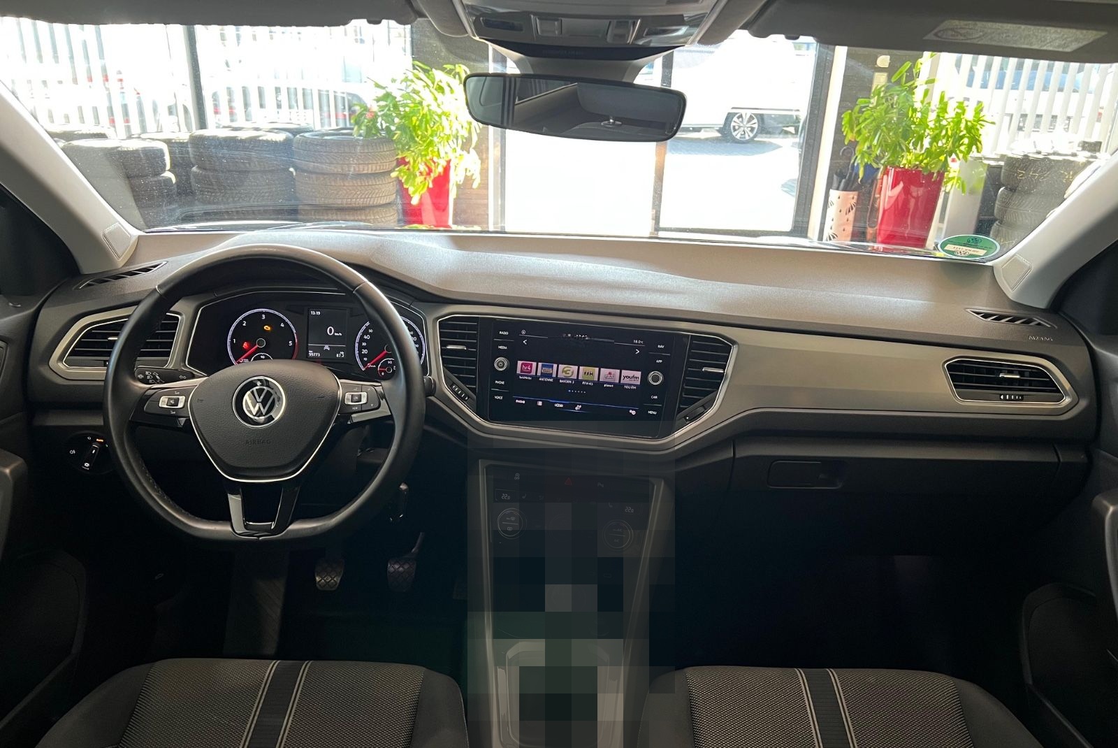 Volkswagen T-ROC 2.0TDI*NAV*STYLE*SHZ*MFL*AHK*PDC*17"1-HAND foto 10