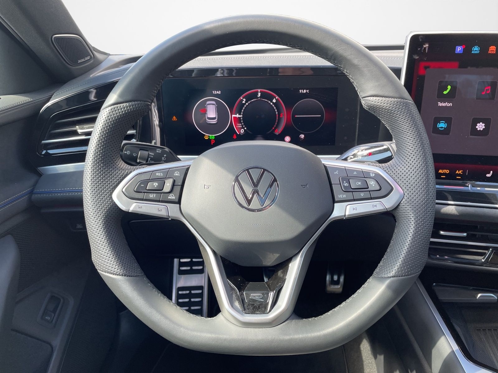 Volkswagen Passat Variant 2.0 TDI DSG R-line  HeadUp Panoda foto 10