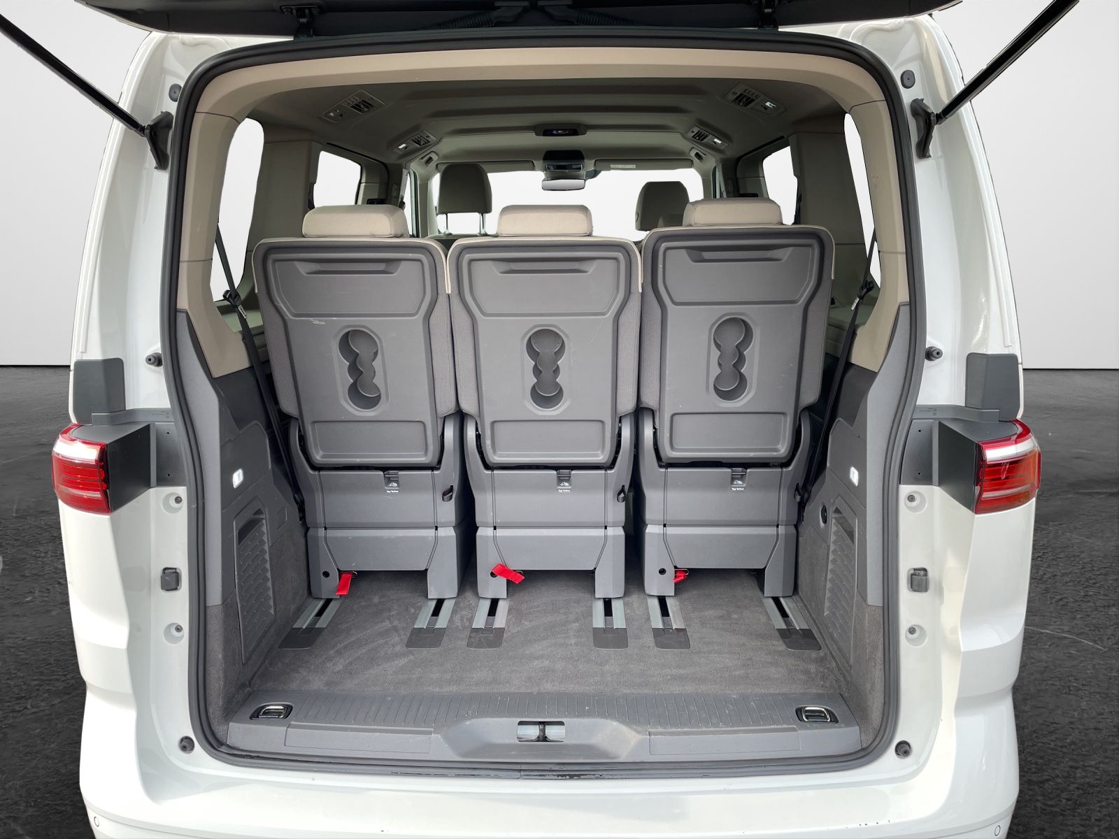 Volkswagen T7 Multivan 2.0 TDI DSG  Navi LED Kamera PDC LM  foto 13
