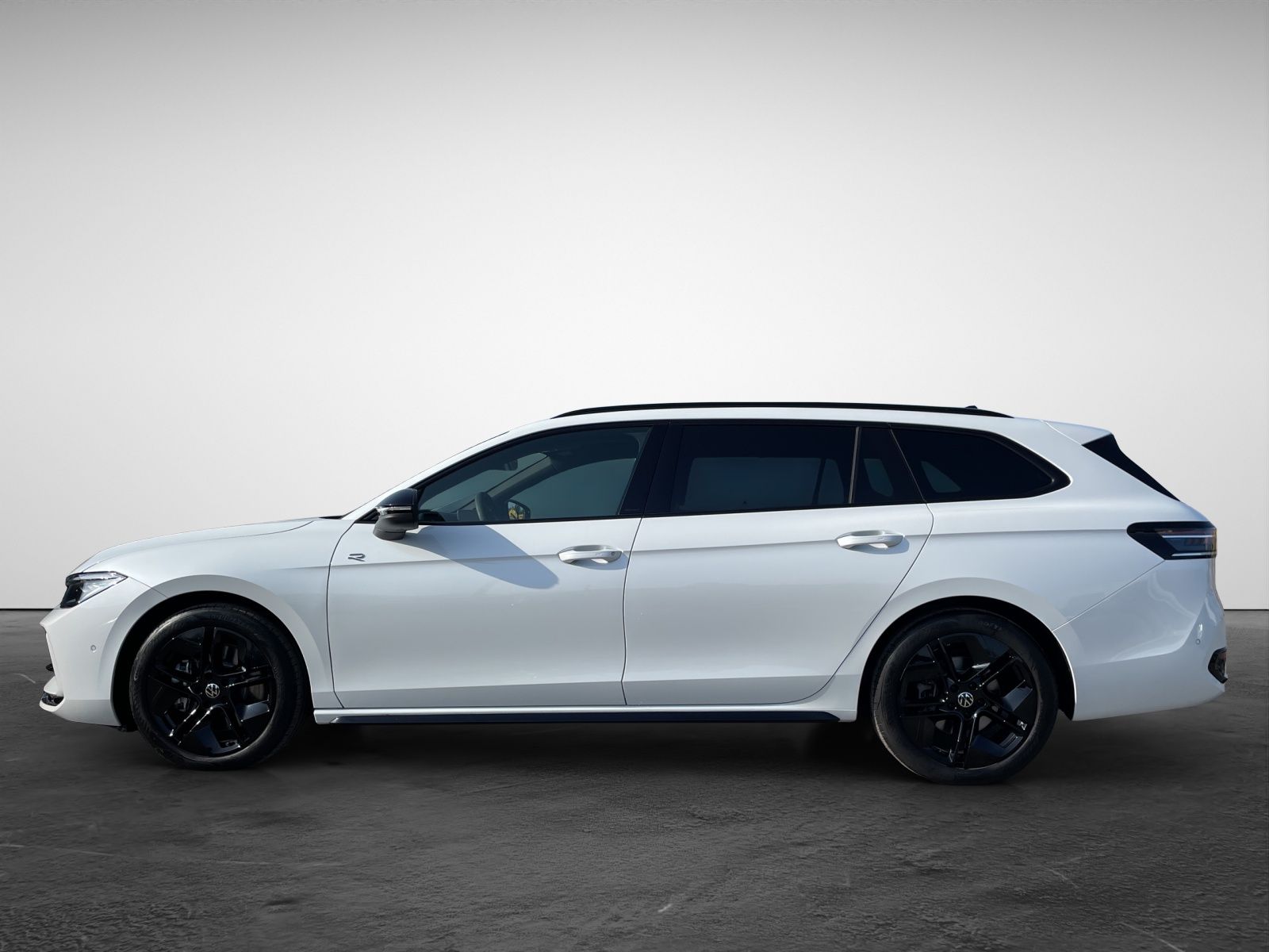 Volkswagen Passat Variant 2.0 TDI DSG 4M R-Line  AHK Navi L foto 4