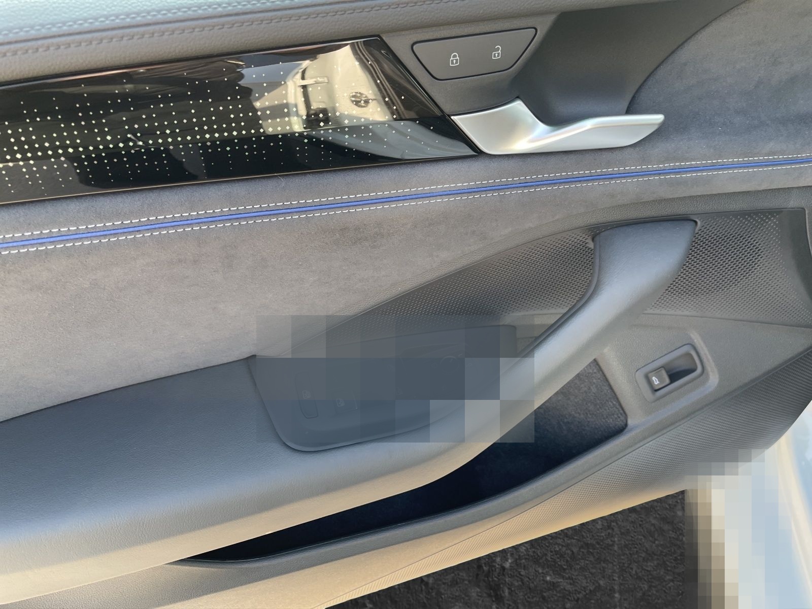 Volkswagen Passat Variant 2.0 TDI DSG 4M R-Line  AHK Navi L foto 7