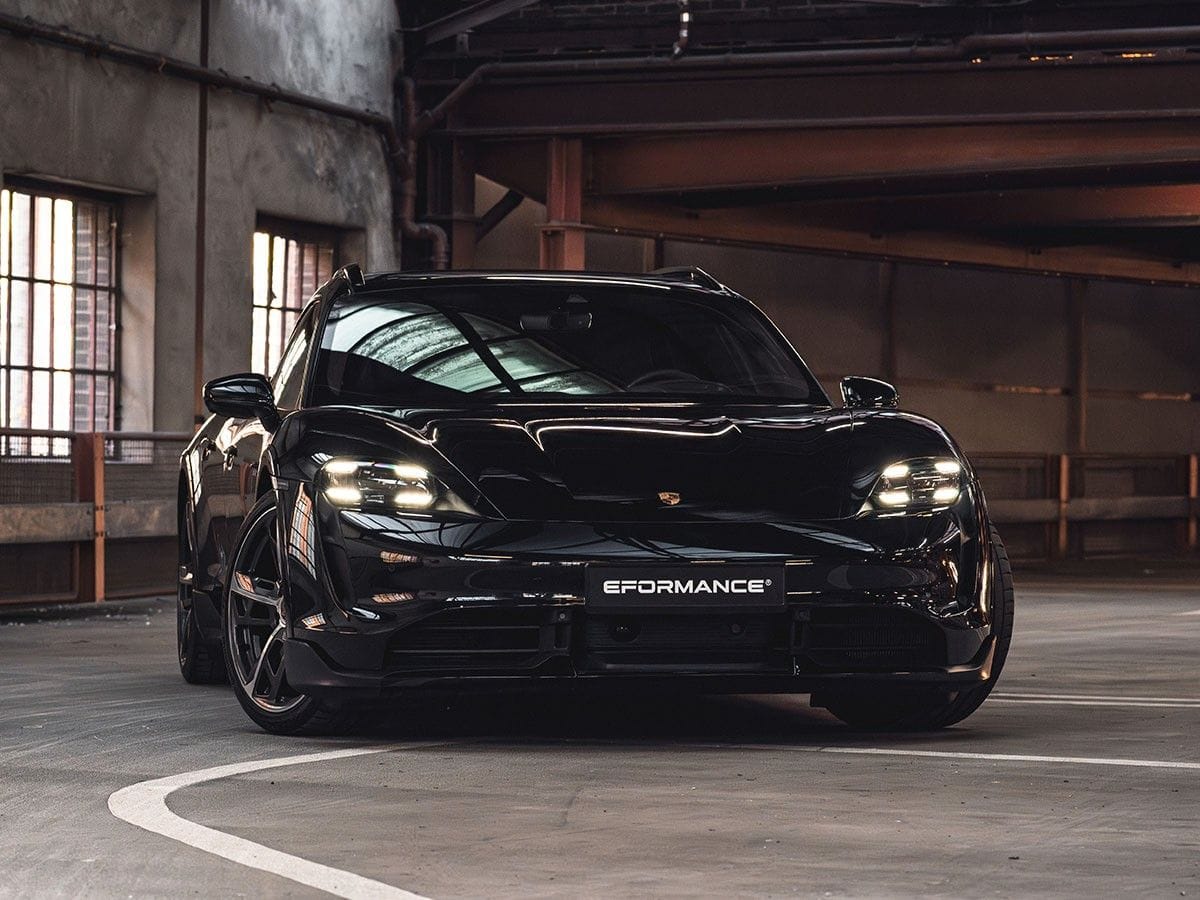 Porsche Taycan Turbo S Cross Turismo Offroad-Design P foto 11