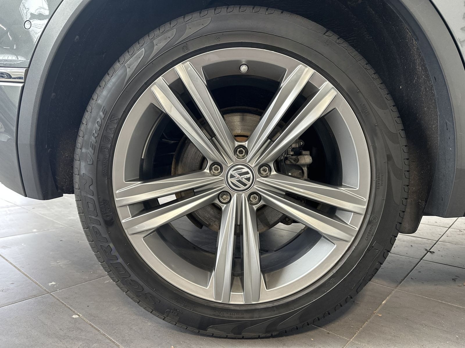 Volkswagen Tiguan 2.0 TSI 4M R-Line NAV+LED+AHK+KAM+PANO+AC foto 3