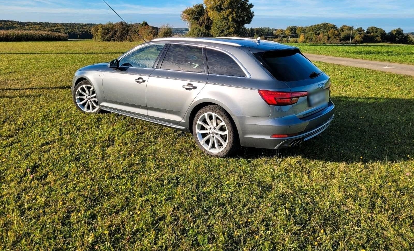 Audi A4 Avant b9 2.0 TDI quattro, foto 2