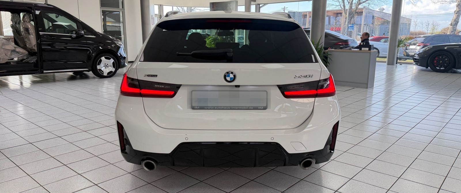 BMW 330 i xDrive Touring M Sport*PANO*HUD*ACC*360° foto 5