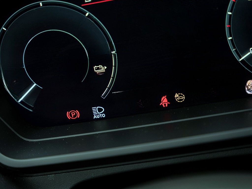 Audi Q4 e-tron 40 e-tron AHK MATRIX KAM LEDER foto 12