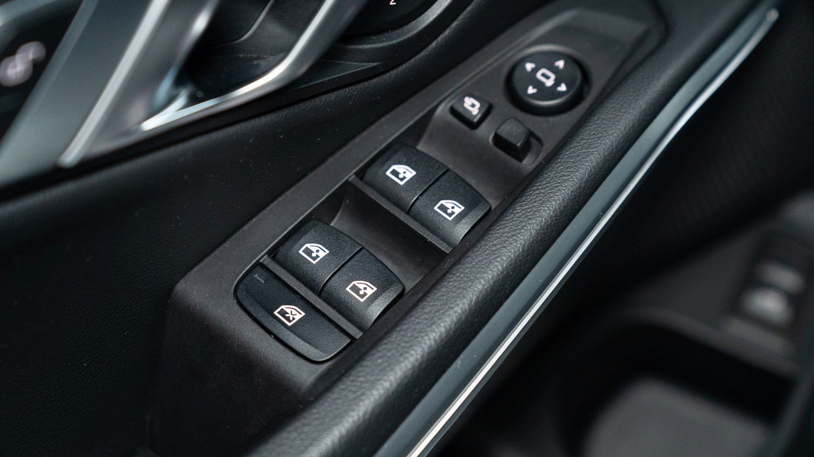 BMW 330d M Sport schwAHK HUD 360°Kam DrivAssisPro foto 17