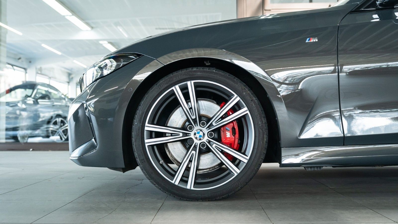 BMW 330d M Sport schwAHK HUD 360°Kam DrivAssisPro foto 9