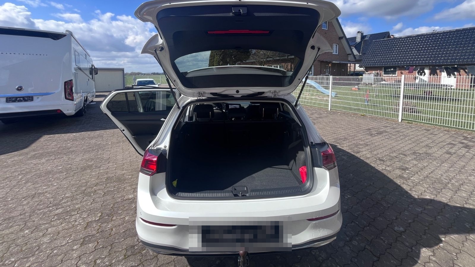 Volkswagen Golf VIII Lim. Active/Pano/elektr.AHK/Metallic foto 7