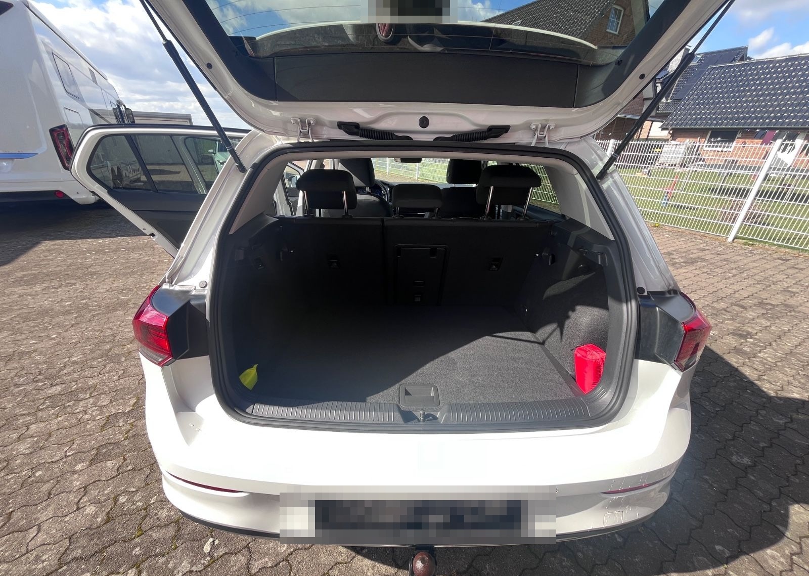 Volkswagen Golf VIII Lim. Active/Pano/elektr.AHK/Metallic foto 8