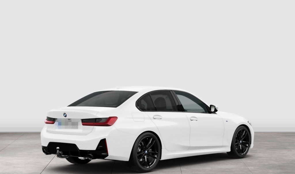 BMW 318i M-SPORT+AHK+H/K+KAMERA+SHZ+AMBIENTE foto 2