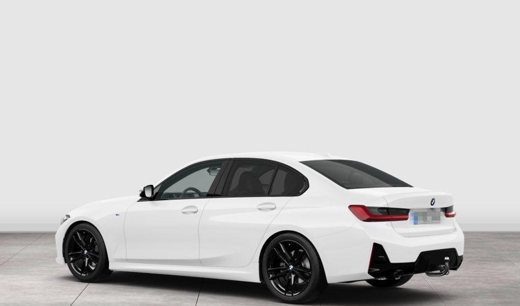 BMW 318i M-SPORT+AHK+H/K+KAMERA+SHZ+AMBIENTE foto 6