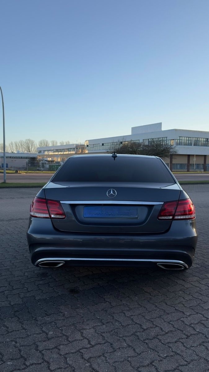 Mercedes-Benz E 500 4MATIC AVANTGARDE AVANTGARDE foto 2