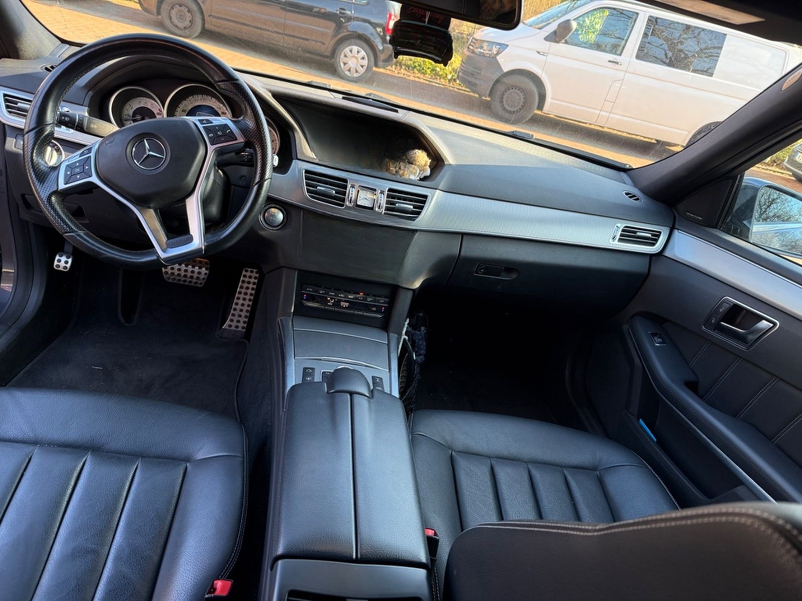 Mercedes-Benz E 500 4MATIC AVANTGARDE AVANTGARDE foto 13