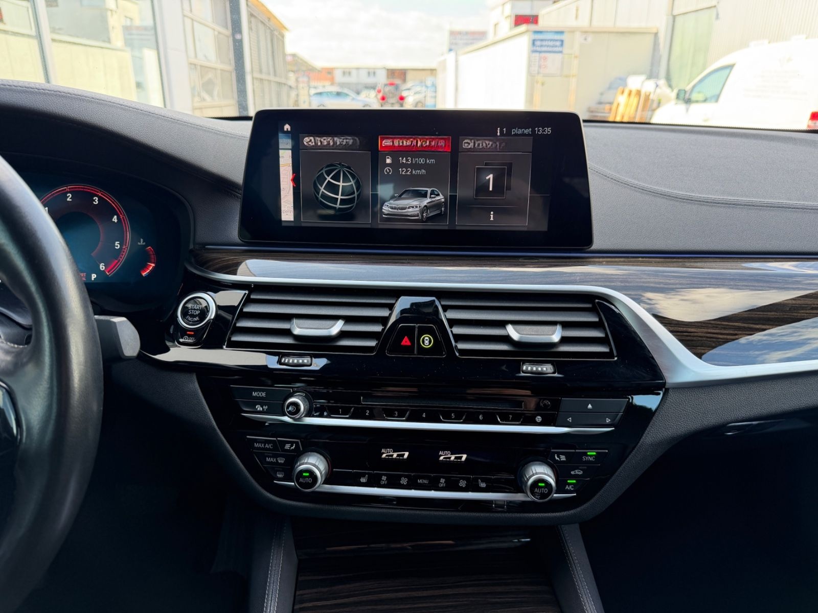 BMW 520 d Lim. Luxury Line LED/VirtualCock/Leder/AHK foto 11