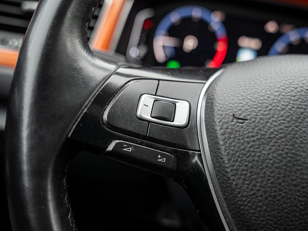 Volkswagen T-Roc 2.0 TDI Style 4M NAVI PANORAMA LED AHK foto 12