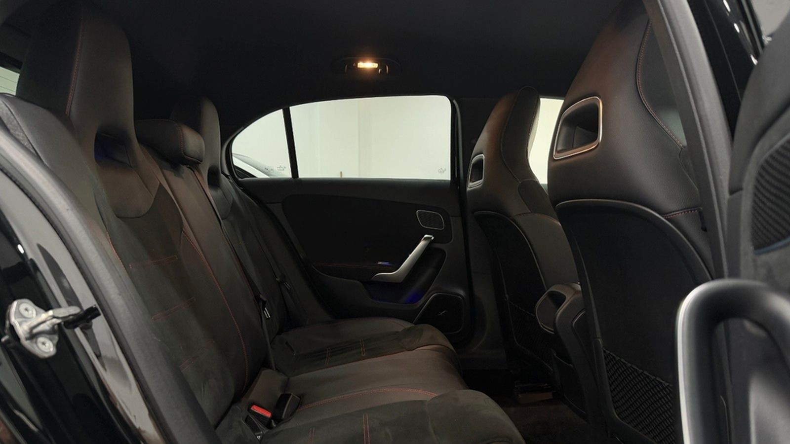 Mercedes-Benz A 250 AMG Line/Burmester/MBUX/RFK/Ambiente/19"LM foto 7