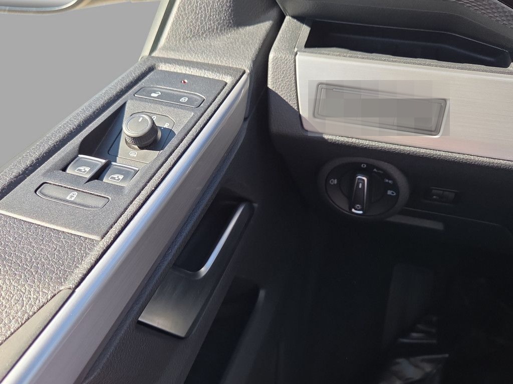 Volkswagen T6 Multivan 4 Sitzer NAVI PDC SHZ STANDH AHK foto 17