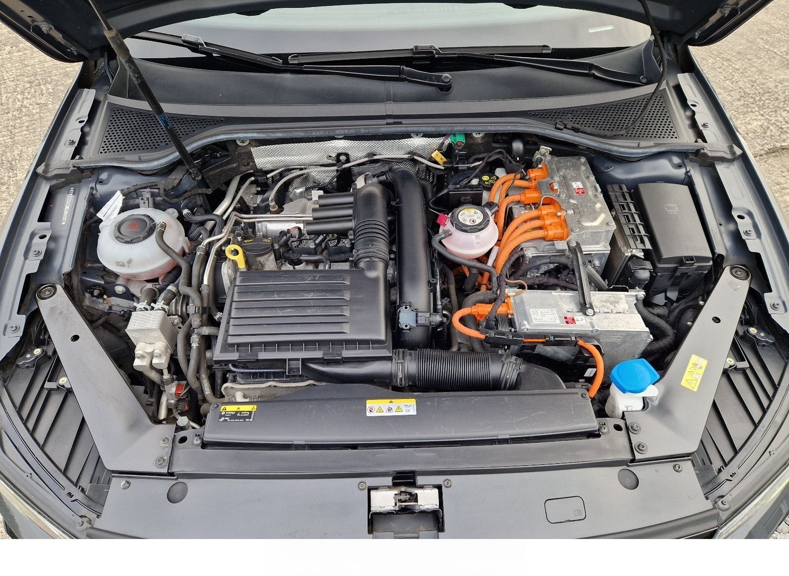 Volkswagen Passat Variant GTE LED, AHK, ACC foto 7