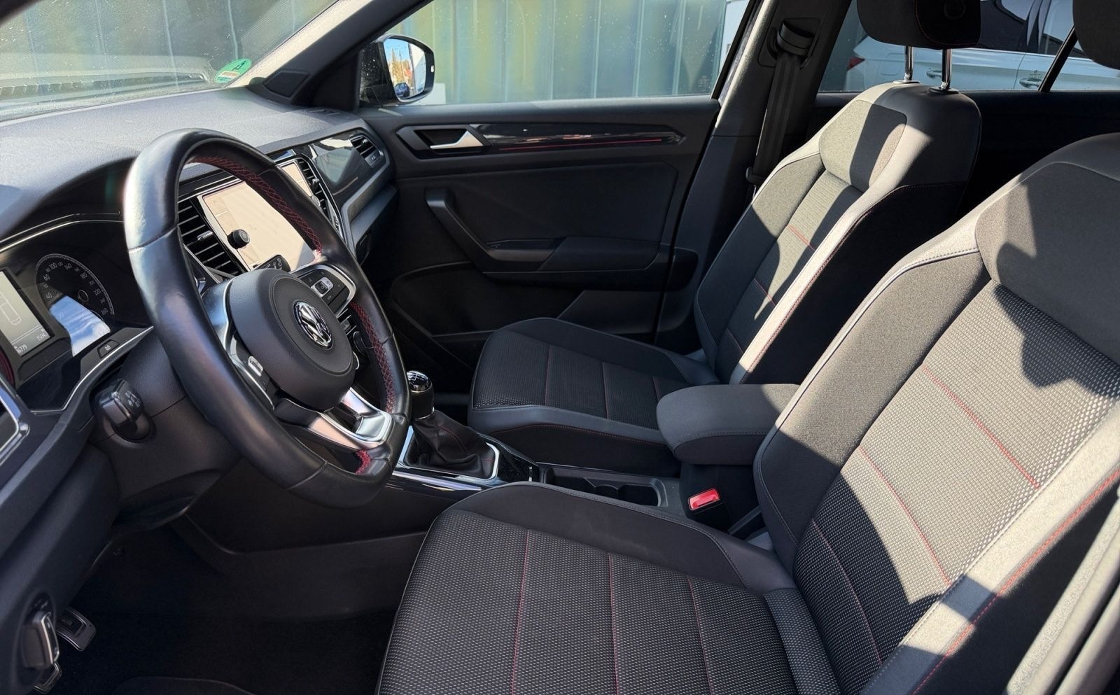 Volkswagen T-Roc 1.5 TSI  Sport foto 7
