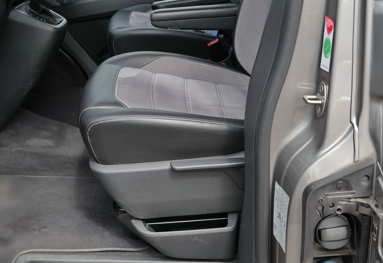 Volkswagen T6.1 Multivan Comfortline 2.0 TDI AHK*LED*RFK*AC foto 25