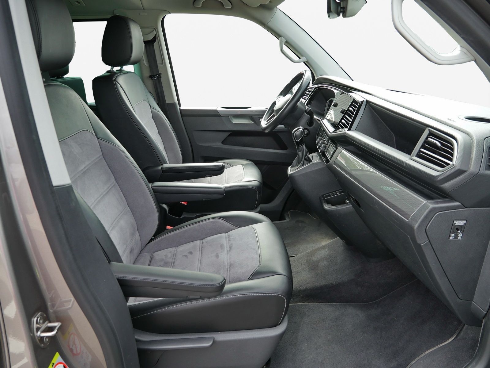 Volkswagen T6.1 Multivan Comfortline 2.0 TDI AHK*LED*RFK*AC foto 5