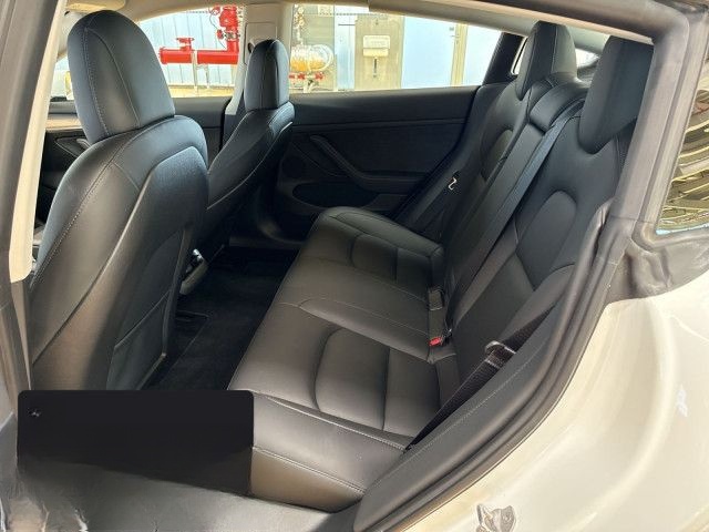 Tesla Model 3 Performance foto 12
