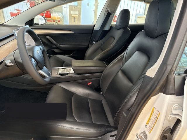 Tesla Model 3 Performance foto 10