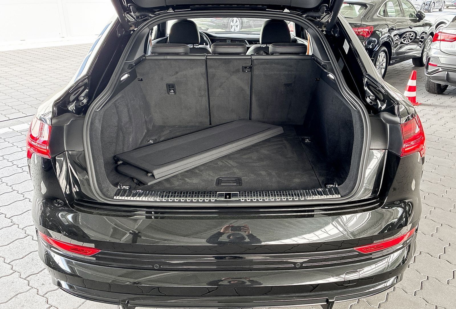 Audi e-tron Sportback 55 quattro S-LINE BLACK-EDITION foto 16