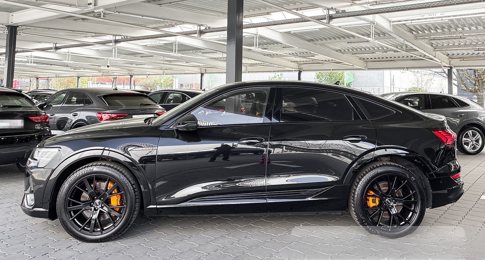 Audi e-tron Sportback 55 quattro S-LINE BLACK-EDITION foto 4