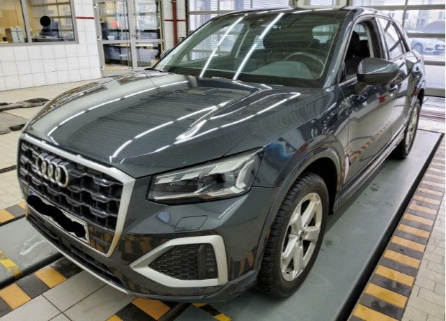 Audi Q2 advanced 35 TFSI AHK MATRIX NAV KAM PDC SHZ foto 2