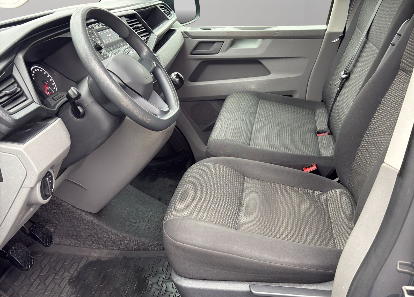 Volkswagen T6.1 Transporter 2.0 TDI FWD KR+AHK+KLIMA+DAB+ foto 9