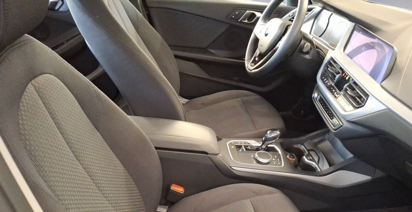 BMW 118i Advantage PDC Sitzhzg. Vorn Lederlenkrad foto 9