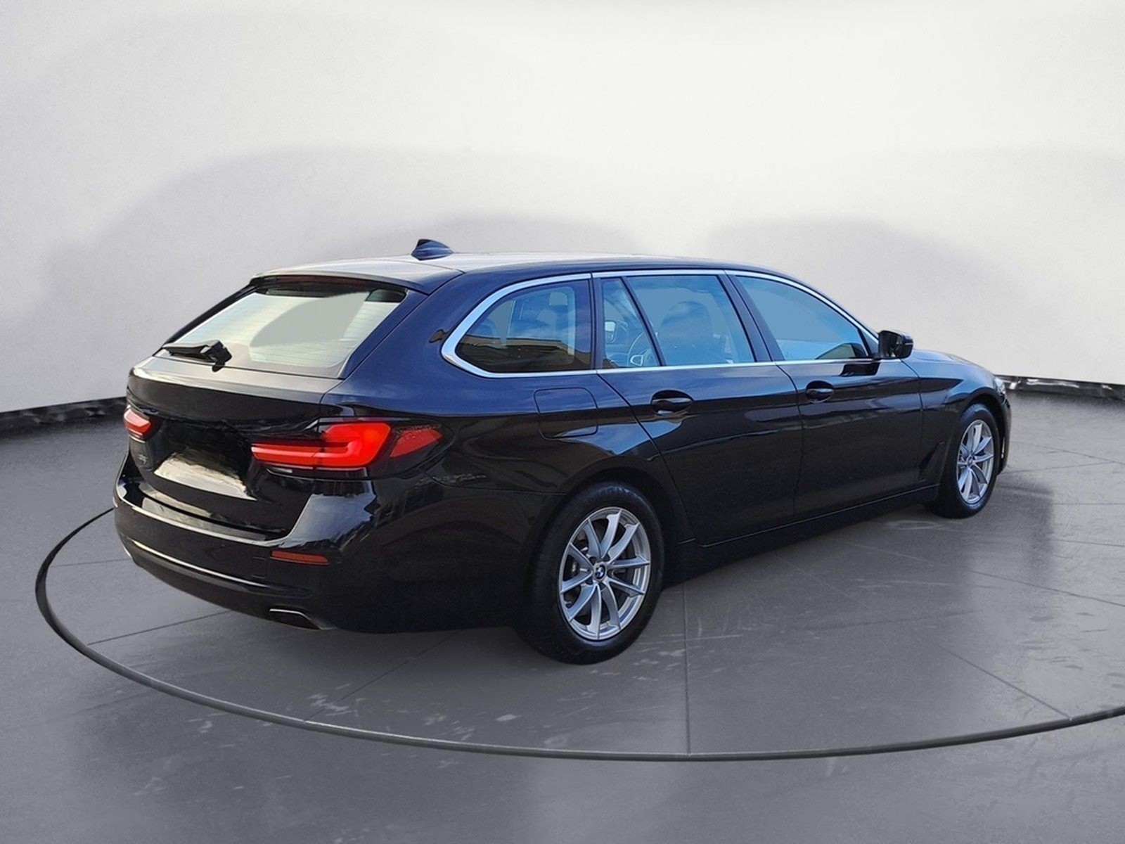 BMW 530d xDrive Touring Standheizung ACC Sitze el. M foto 3