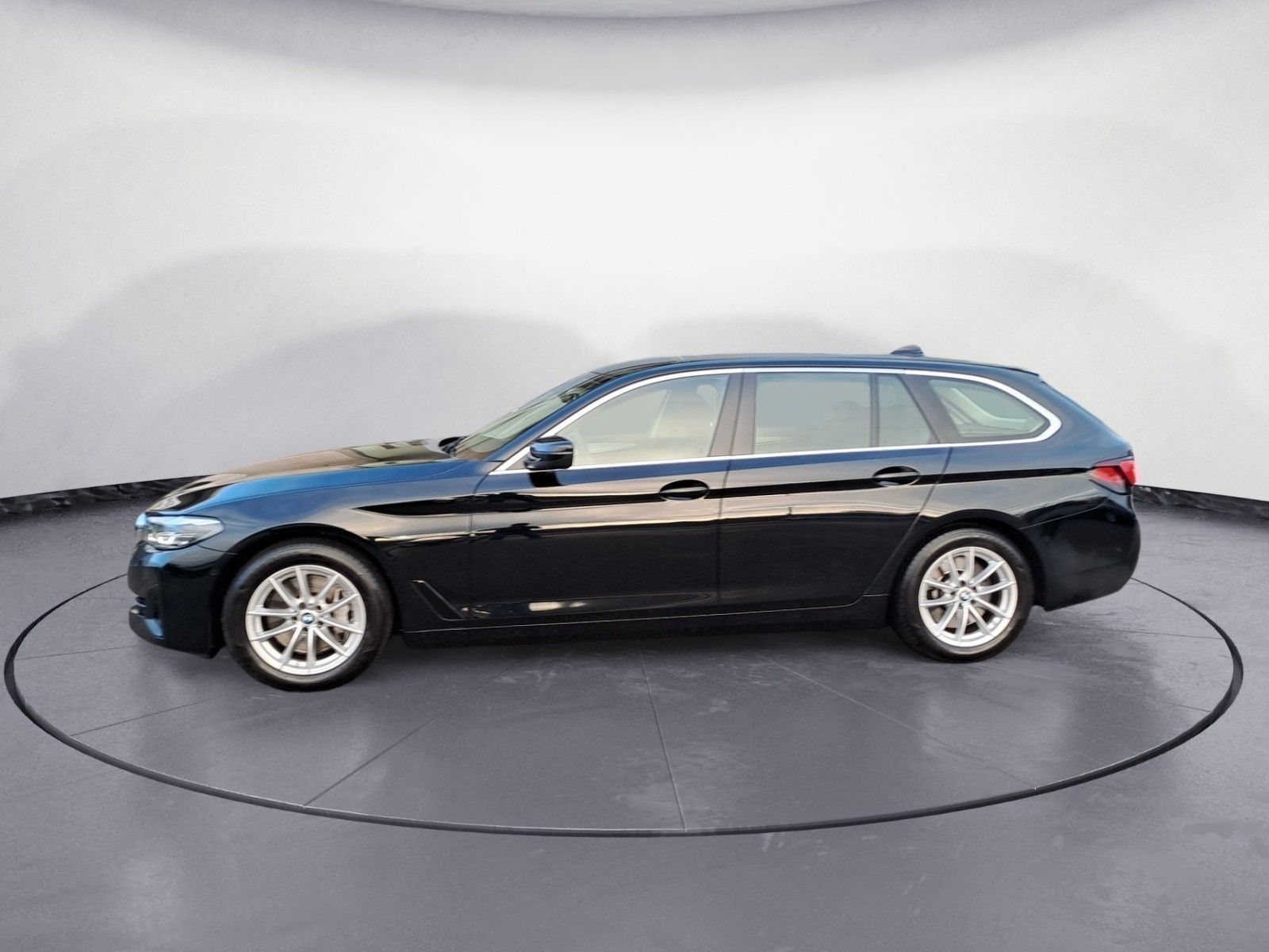 BMW 530d xDrive Touring Standheizung ACC Sitze el. M foto 4