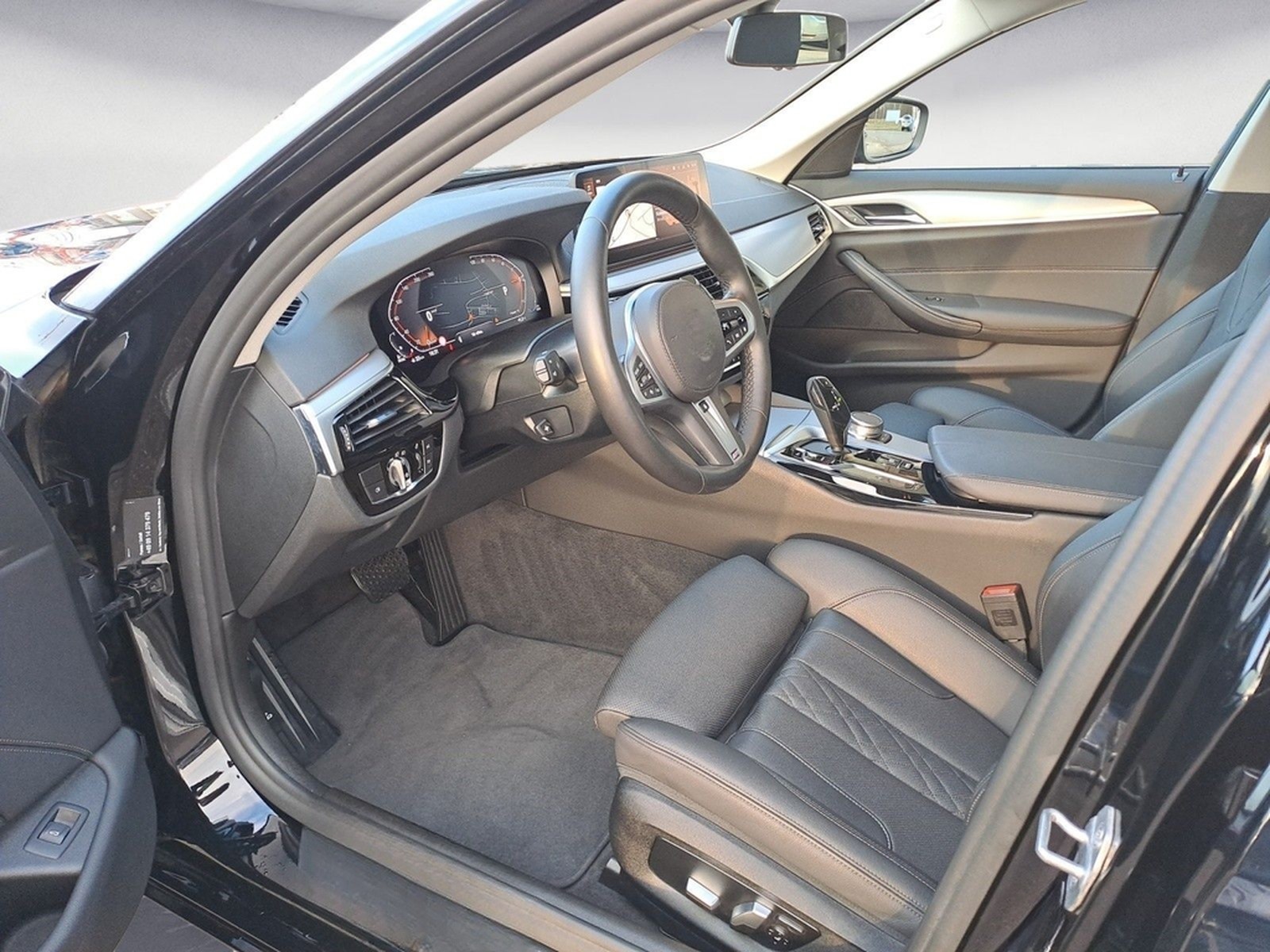 BMW 530d xDrive Touring Standheizung ACC Sitze el. M foto 8