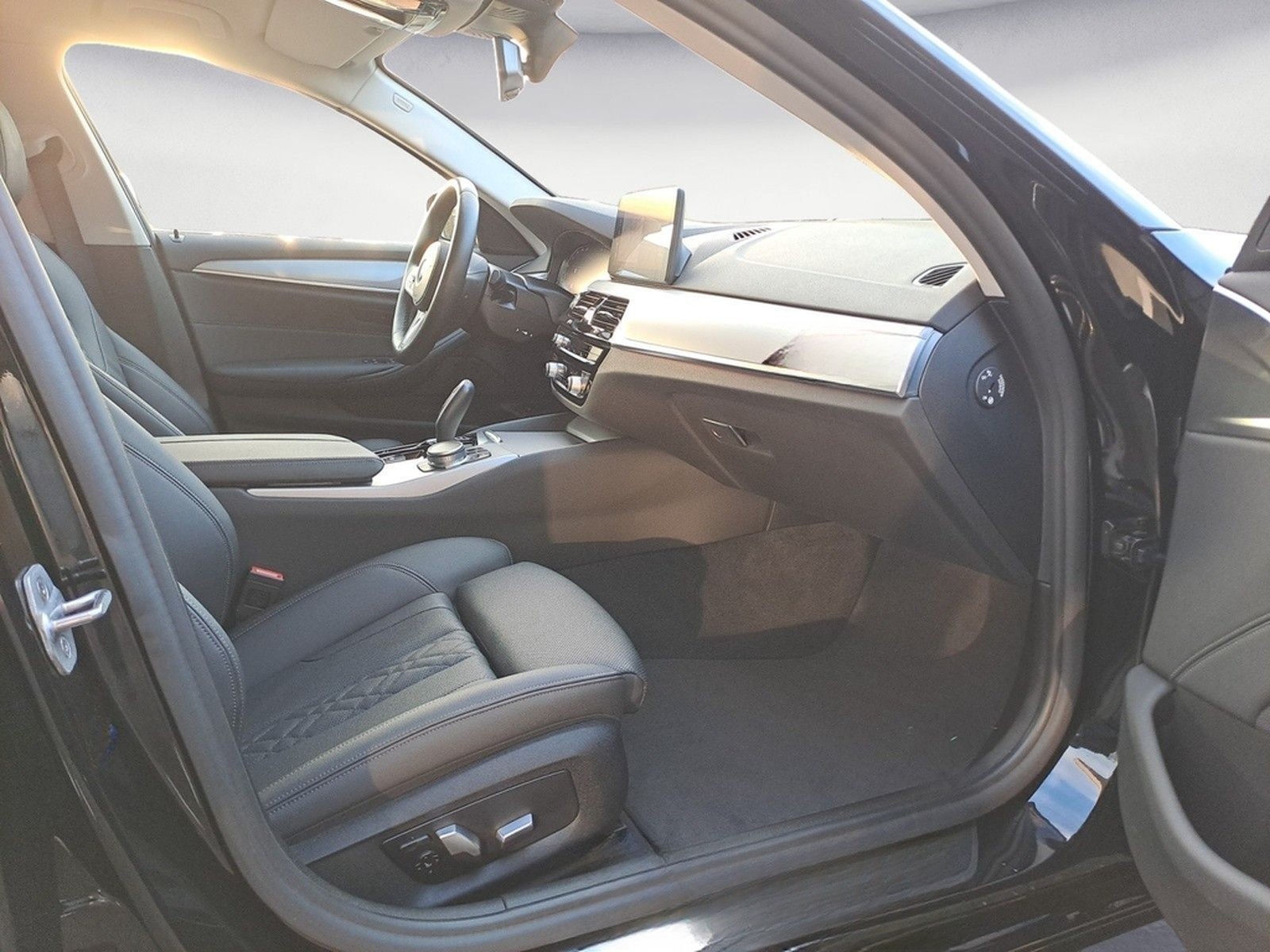 BMW 530d xDrive Touring Standheizung ACC Sitze el. M foto 10