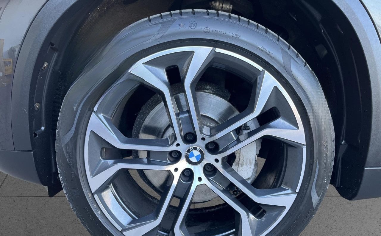 BMW X5 xDr 30d xLine HUD HIFI PA+St+Go Sthz AHK Pano foto 17