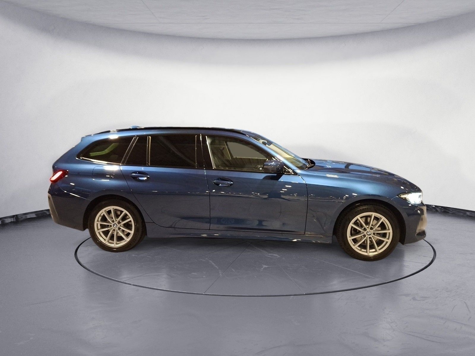 BMW 320d xDrive Touring AHK Panorama Standheizung AC foto 6