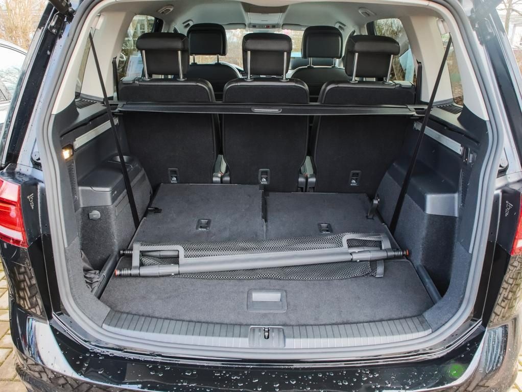 Volkswagen Touran 1.5 TSI Goal DSG 7Si AHK LED Navi Sitzh. foto 9