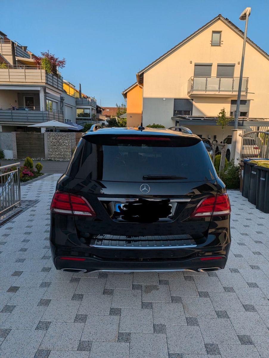 Mercedes-Benz GLE 350 d 4MATIC - foto 3