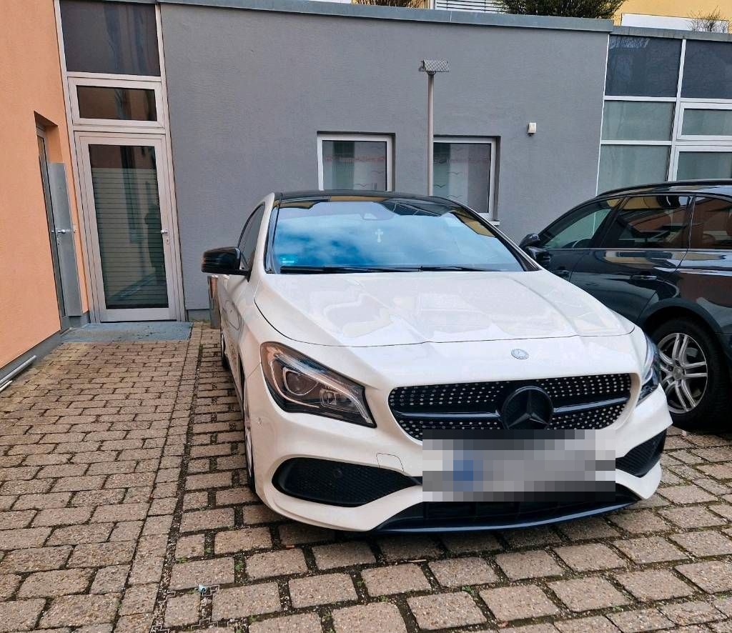 Mercedes-Benz Mercedes Benz CLA 200 foto 12